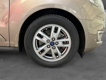 Ford tourneo connect 1.5 l ecoblue 120 ss titanium 1ère main et crochet d'attelage garantie 12 mois occasion simplicicar...