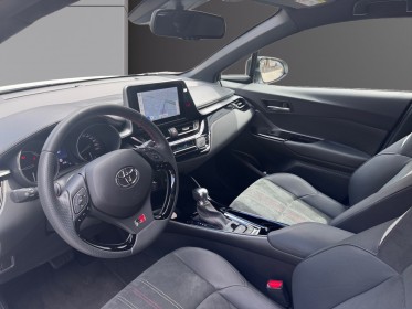 Toyota c-hr hybride my23 simplifiee 2.0l gr sport/ park assist/ volant chauffant/ neuve occasion paris 17ème (75)(porte...