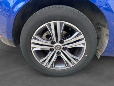 Renault megane iv berline tce 140 edc fap intens camera  garantie 12 mois occasion montreuil (porte de vincennes)(75)...