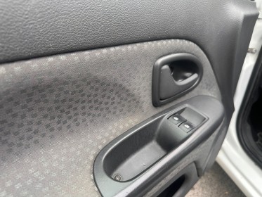 Renault clio campus 1.2 16v 75 campus  authentique - faible kilometrage occasion simplicicar lagny  simplicicar simplicibike...