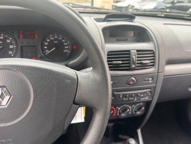 Renault clio campus 1.2 16v 75 campus  authentique - faible kilometrage occasion simplicicar lagny  simplicicar simplicibike...