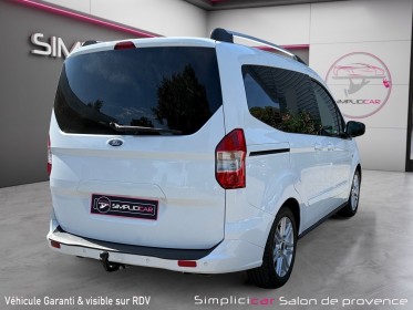 Ford tourneo courier 1.0  100cv/radar av ar/attelage/carplay android/entretien ford/ occasion simplicicar salon de provence...