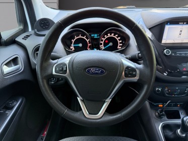 Ford tourneo courier 1.0  100cv/radar av ar/attelage/carplay android/entretien ford/ occasion simplicicar salon de provence...