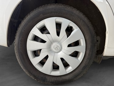Toyota yaris 1.0 vvt-i 69 france clim / radar arr occasion simplicicar veauche simplicicar simplicibike france