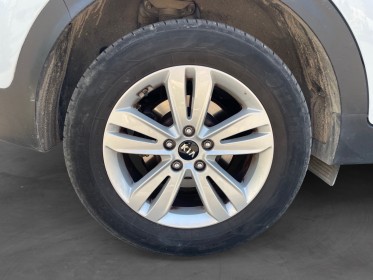 Kia sportage 1.7 crdi 115 isg 4x2 active / camÉra / radars arriÈres / garantie 12 mois / trÈs bon État / start and stop...
