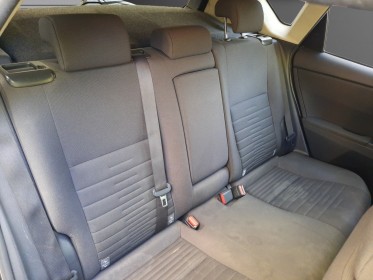 Toyota auris touring sports hybride 136h dynamic uniquement pour vtc et pro occasion montreuil (porte de vincennes)(75)...