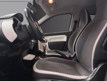 Renault twingo iii 0.9 tce 90 energy intens - garantie 12 mois occasion simplicicar lyon ouest simplicicar simplicibike france