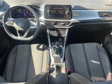 Volkswagen t-roc 1.0 tsi 110 /bvm6 life/camera ar/radar av ar/carplay/1er main/entretien vw occasion simplicicar salon de...