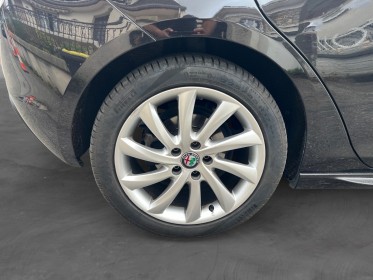 Alfa romeo giulietta serie 2 1.4 tb multiair 170 ch ss tct lusso, radar de recul, bluetooth, sièges cuir, attelage,...