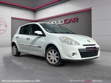 Renault clio iii tce 100 eco2 initiale garantie 12 mois occasion simplicicar brest simplicicar simplicibike france