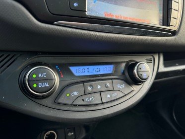 Toyota yaris hybride 100h attitude - garantie 12 mois - toit panoramique - occasion paris 17ème (75)(porte maillot)...