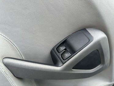 Smart fortwo 1.0 71 ch passion - suivi complet/toit panoramique/caribex cuir blanc/clim/gps - garantie 12 mois occasion...