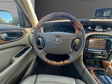 Jaguar xj6 v6 2.7 d - 207 bi-turbo executive a occasion avignon (84) simplicicar simplicibike france