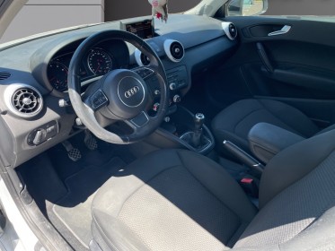 Audi a1 a1 1.2 tfsi 86 s line / rÉvision ok / ct ok / factures d'entretiens/ phares xÉnons / clim / garantie 12 mois...