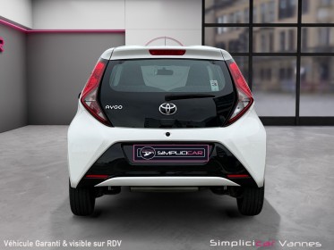 Toyota aygo mc18 1.0 vvt-i x-play x-app moteur à chaine garantie jusqu'en 2030 occasion scl 56 - simplicicar vannes...
