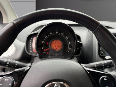 Toyota aygo mc18 1.0 vvt-i x-play x-app moteur à chaine garantie jusqu'en 2030 occasion scl 56 - simplicicar vannes...
