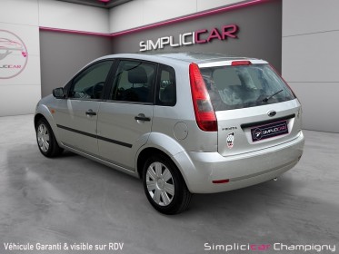 Ford fiesta 1.4 tdci fun - garantie 12mois - radio non fonctionnel - clim - ideale jeune permis - consommation faible...