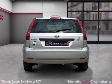 Ford fiesta 1.4 tdci fun - garantie 12mois - radio non fonctionnel - clim - ideale jeune permis - consommation faible...