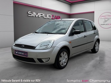 Ford fiesta 1.4 tdci fun - garantie 12mois - radio non fonctionnel - clim - ideale jeune permis - consommation faible...