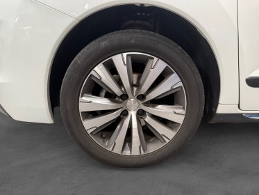 Peugeot 3008 1.2 puretech 130ch ss bvm6 allure - courroie changée - garantie 12 mois occasion simplicicar lyon ouest...