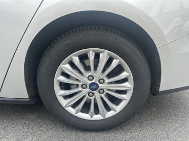 Ford focus sw 1.0 ecoboost 125 ss titanium x business, caméra de recul, bluetooth, clim bi-zone,  garantie 12mois occasion...