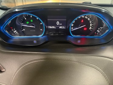 Peugeot 2008 1.6 e-hdi 115ch fap bvm6 féline cuivre // entretien a jour / distri ok / toit pano / garantie 12 mois occasion...