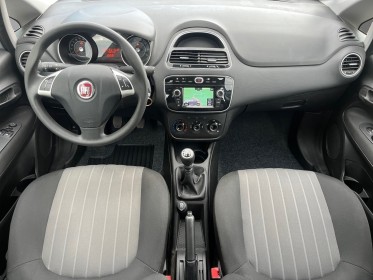Fiat punto serie 8 1.2 69 ch easy courroie de distribution pour la vente radar de recul / gps / bluetooth garantie 12 mois...