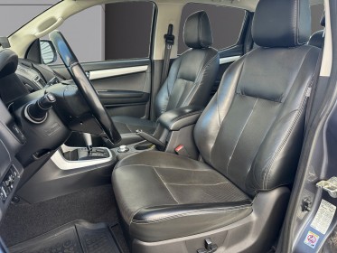 Isuzu d-max crew cab 1.9 4x4 bva solar plus - attelage - caméra - siège cuir électrique chauffant - garantie 12 mois...