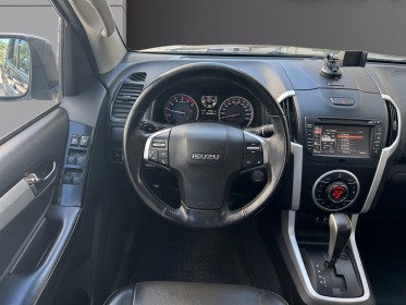 Isuzu d-max crew cab 1.9 4x4 bva solar plus - attelage - caméra - siège cuir électrique chauffant - garantie 12 mois...
