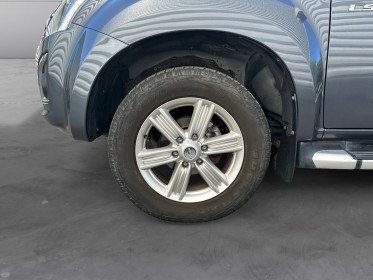 Isuzu d-max crew cab 1.9 4x4 bva solar plus - attelage - caméra - siège cuir électrique chauffant - garantie 12 mois...