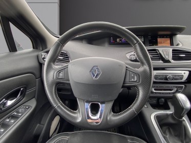 Renault  megane scenic  1,5 dci bose edition camera de recul -ordinateur de bord-clim - gps - faible kilométrage occasion...