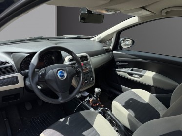 Fiat grande punto 1.4 8v 77 dynamic/ city / garantie 12 mois occasion paris 17ème (75)(porte maillot) simplicicar...