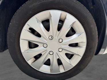 Fiat grande punto 1.4 8v 77 dynamic/ city / garantie 12 mois occasion paris 17ème (75)(porte maillot) simplicicar...