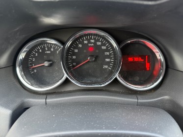 Dacia duster tce 125 4x2 prestige edition 2016 - camera de recul - gps - radar de recul occasion champigny-sur-marne (94)...