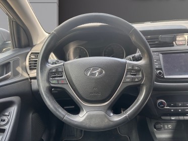 Hyundai i20 1.0 t-gdi 100 active caméra de recul feux essuies glaces automatiques gps garantie 12 mois occasion montpellier...