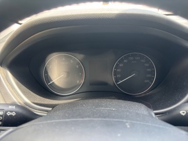 Hyundai i20 1.0 t-gdi 100 active caméra de recul feux essuies glaces automatiques gps garantie 12 mois occasion montpellier...
