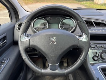 Peugeot 5008 1.6 bluehdi 120ch ss bvm6 active garantie 12 mois occasion simplicicar brest simplicicar simplicibike france