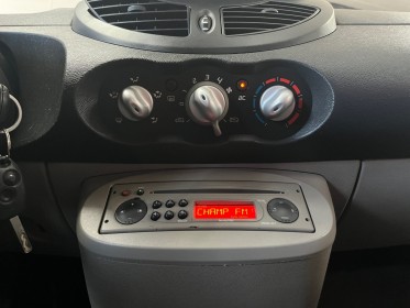 Renault twingo ii 1.2 16 v 75 expression toit ouvrant occasion simplicicar reims simplicicar simplicibike france