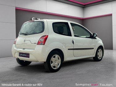 Renault twingo ii 1.2 lev 16v 75 114g eco2 walkman euro5 garantie 12 mois occasion simplicicar toulon est simplicicar...
