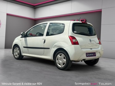 Renault twingo ii 1.2 lev 16v 75 114g eco2 walkman euro5 garantie 12 mois occasion simplicicar toulon est simplicicar...