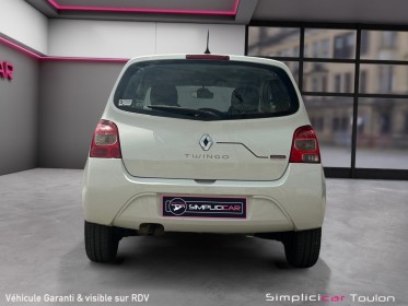Renault twingo ii 1.2 lev 16v 75 114g eco2 walkman euro5 garantie 12 mois occasion simplicicar toulon est simplicicar...