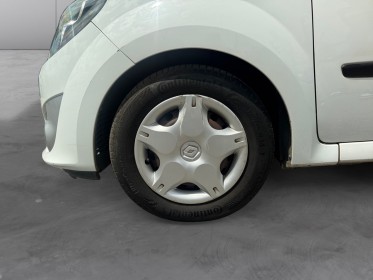 Renault twingo ii 1.2 lev 16v 75 114g eco2 walkman euro5 garantie 12 mois occasion simplicicar toulon est simplicicar...