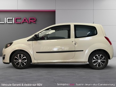 Renault twingo ii 1.5 dci 75 eco2 authentique garantie 12 mois kit de distributrion remplacé à 150000km occasion...