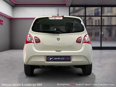 Renault twingo ii 1.5 dci 75 eco2 authentique garantie 12 mois kit de distributrion remplacé à 150000km occasion...