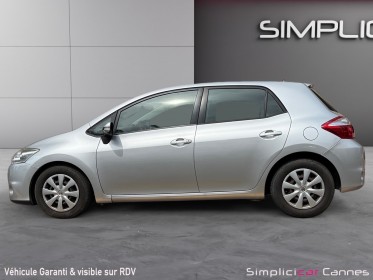 Toyota auris 90 d-4d fap dynamic 118 g/km occasion cannes (06) simplicicar simplicibike france