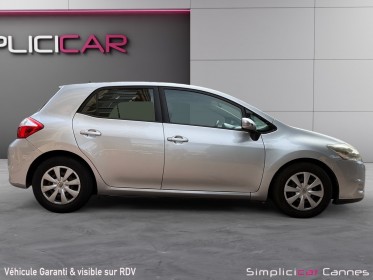 Toyota auris 90 d-4d fap dynamic 118 g/km occasion cannes (06) simplicicar simplicibike france