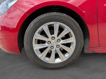 Peugeot 308 1.6 bluehdi 120ch ss bvm6 style régulateur caméra de recul toit panoramique garantie 12 mois occasion...