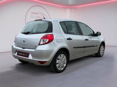 Renault clio iii dci 75 eco2 authentique euro 5 occasion simplicicar orgeval  simplicicar simplicibike france