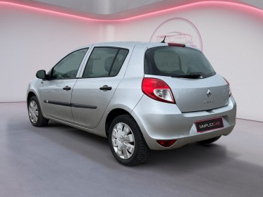 Renault clio iii dci 75 eco2 authentique euro 5 occasion simplicicar orgeval  simplicicar simplicibike france