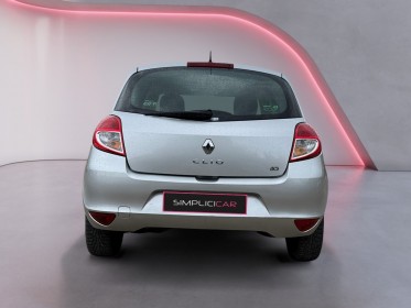 Renault clio iii dci 75 eco2 authentique euro 5 occasion simplicicar orgeval  simplicicar simplicibike france